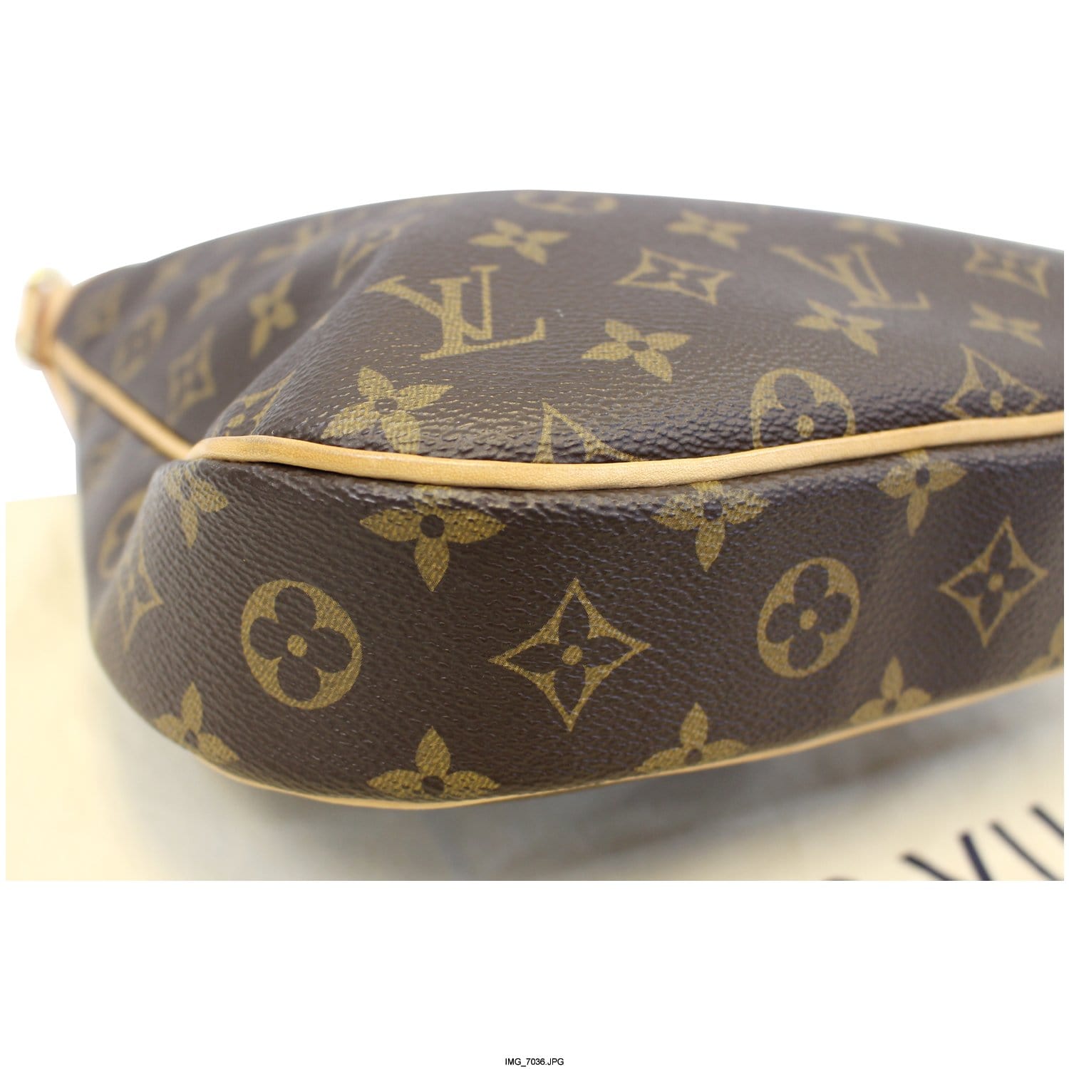 Louis Vuitton Half Moon Bags For Women's
