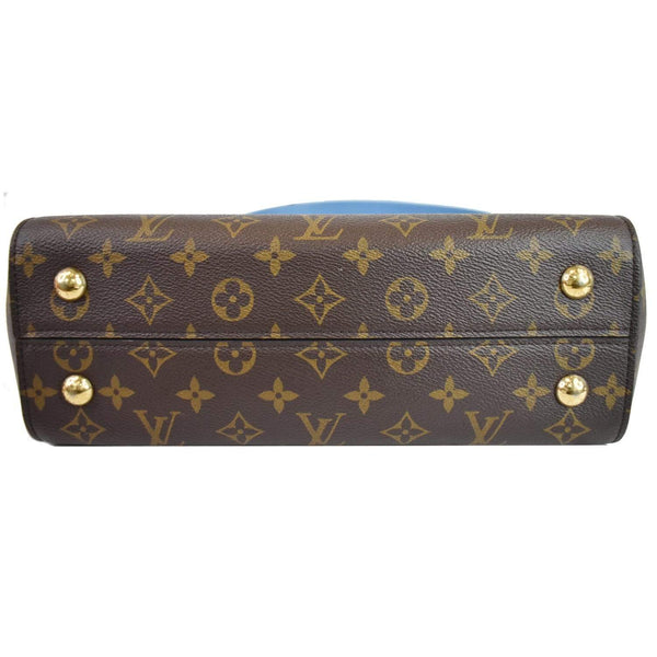 Louis Vuitton Cluny MM Monogram Canvas Shoulder Bag - long base preview