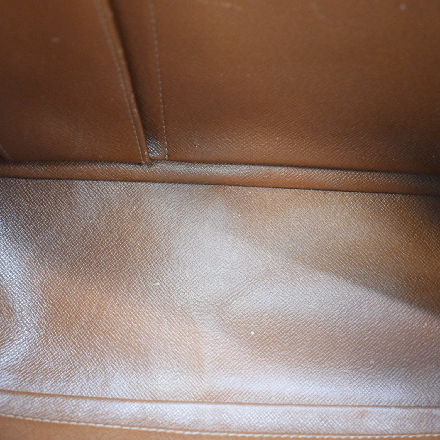 Cite handbag Louis Vuitton Brown in Suede - 28016449
