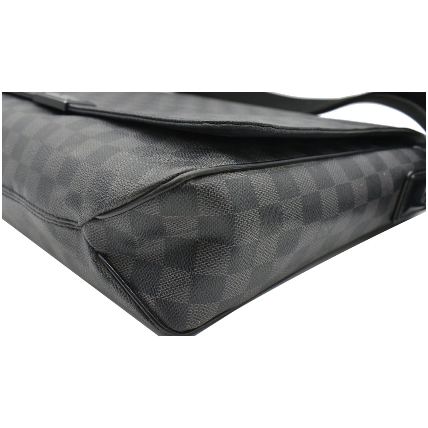 Louis Vuitton Damier Graphite District GM - Grey Messenger Bags