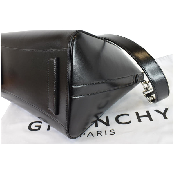 GIVENCHY Antigona Medium Leather Shoulder Bag Black