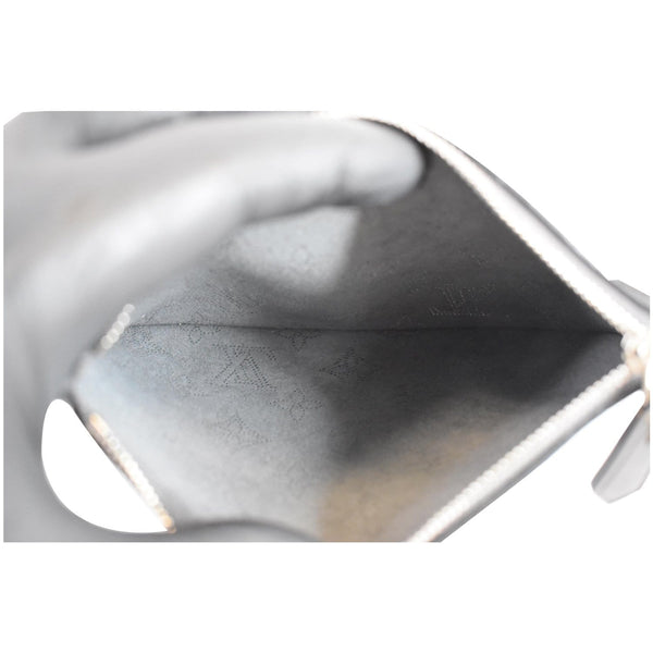 Louis Vuitton Wristlet Pochette Leather Mahina Girolata Pouch - deep interior