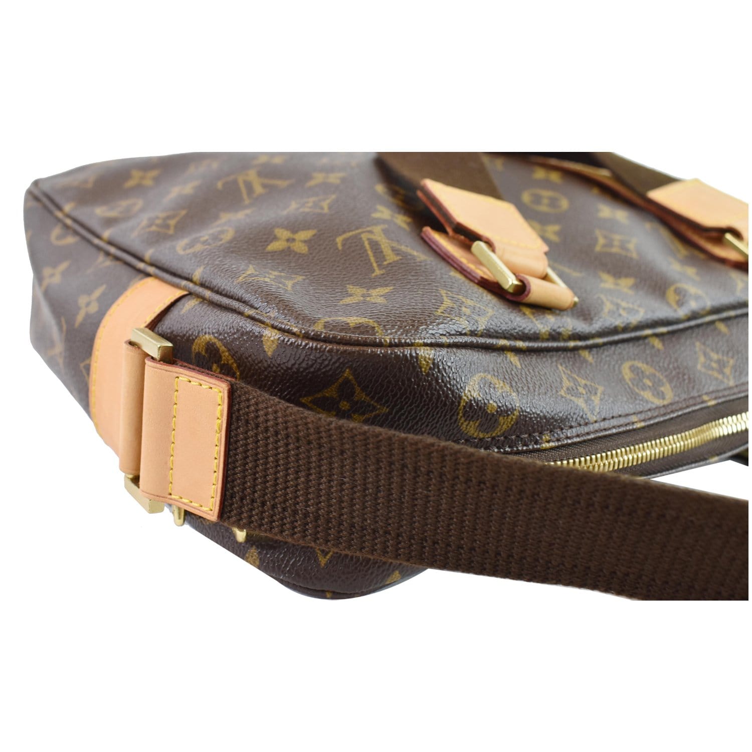 Louis Vuitton 'Monceau' Messenger bag reference guide - Spotted