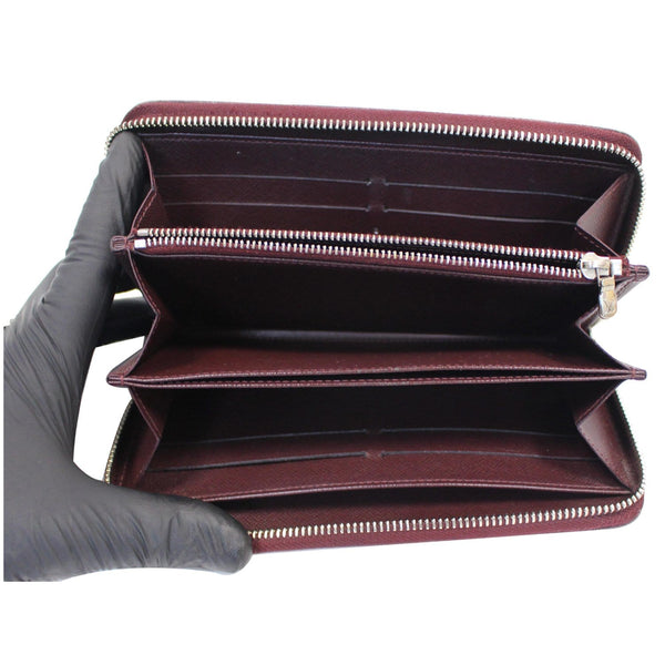 Louis Vuitton Epi Electric Zippy Wallet inner slotss