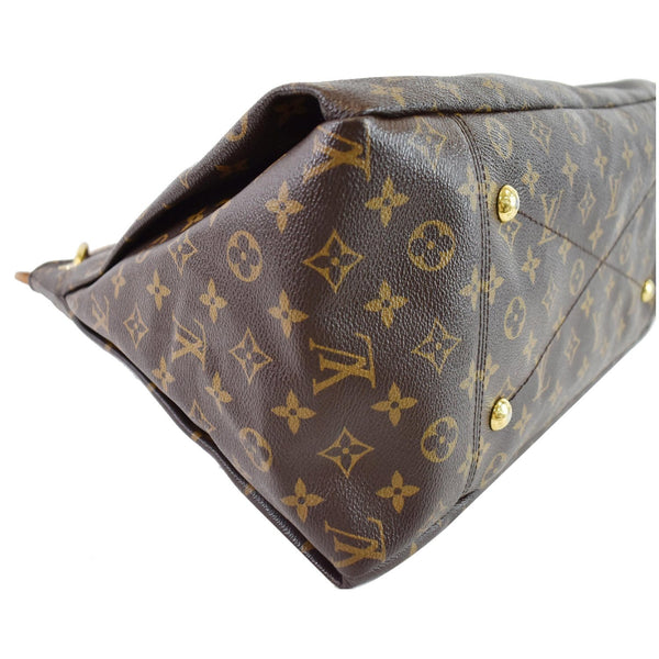 Close view LV Artsy MM Monogram Canvas Shoulder Bag