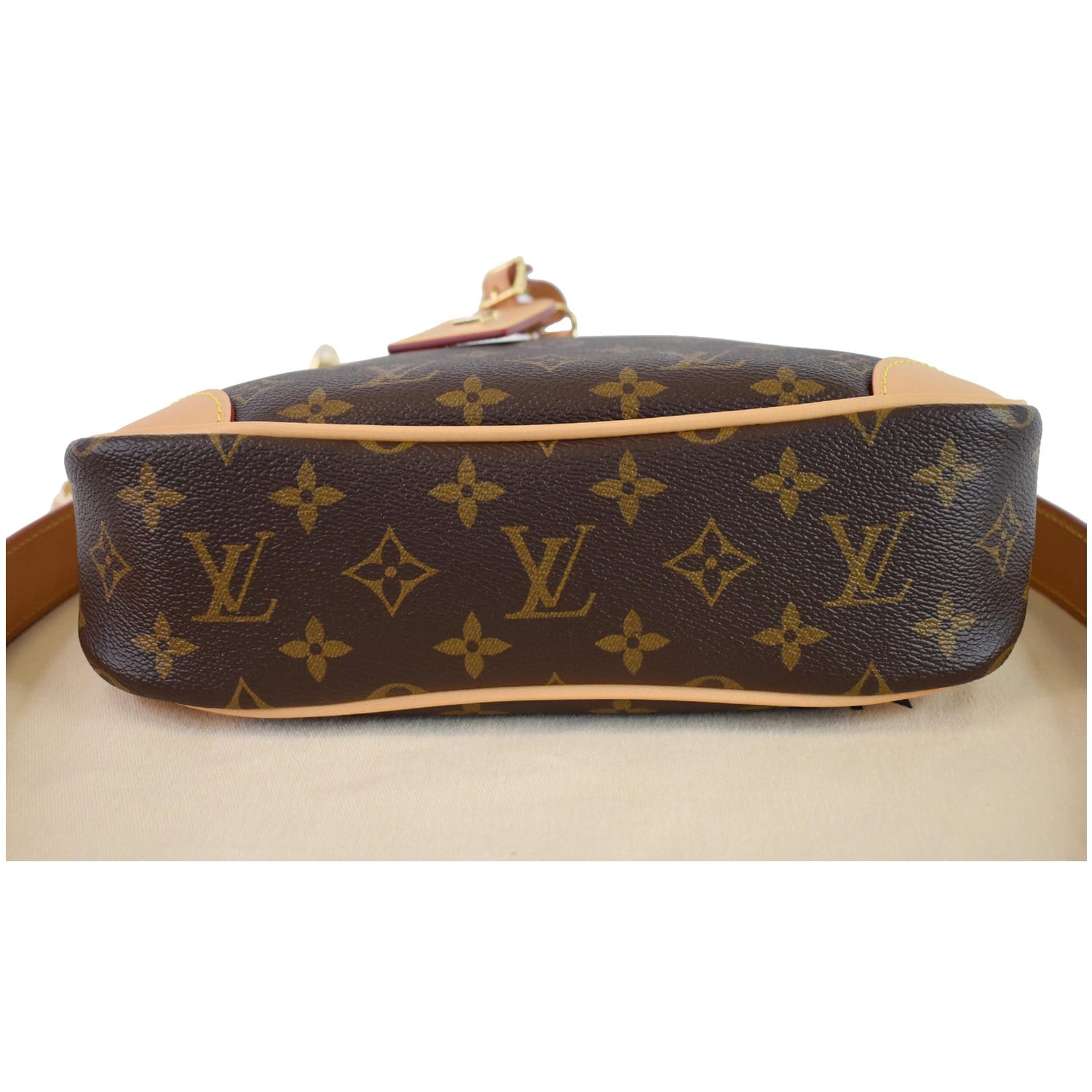 Pre-Owned Louis Vuitton Odeon NM Bag 213554/1