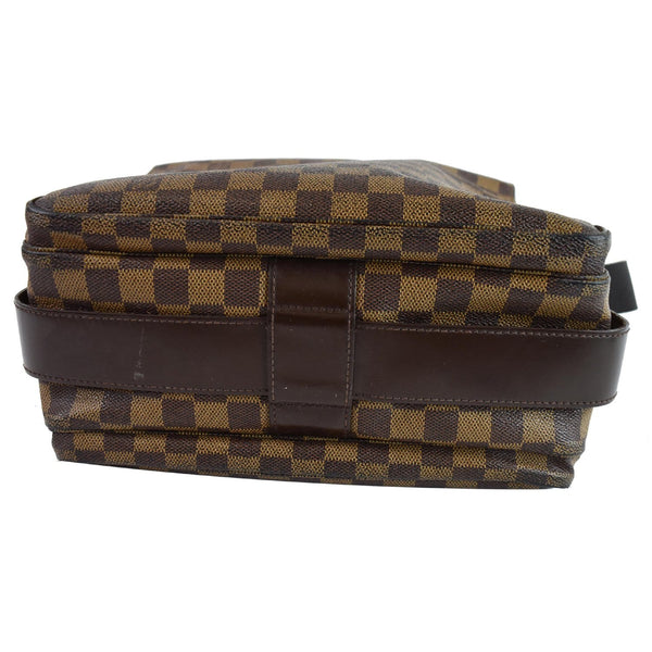 Louis Vuitton Naviglio Damier Ebene Messenger Bag backside