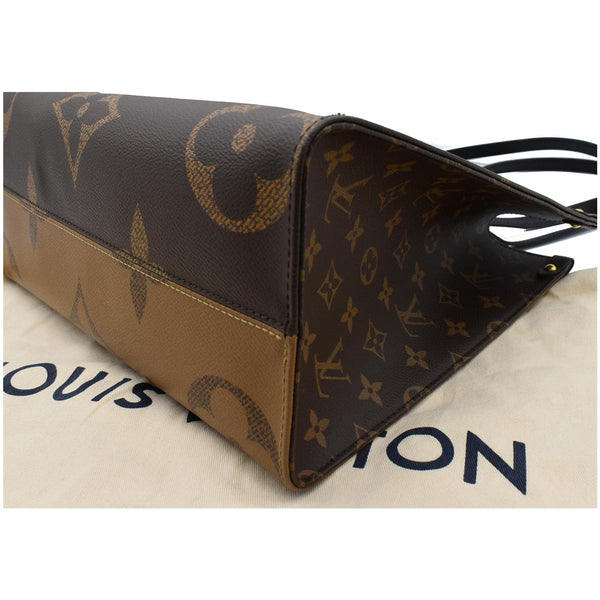 LOUIS VUITTON Onthego MM Giant Monogram Canvas Tote Shoulder Bag Brown