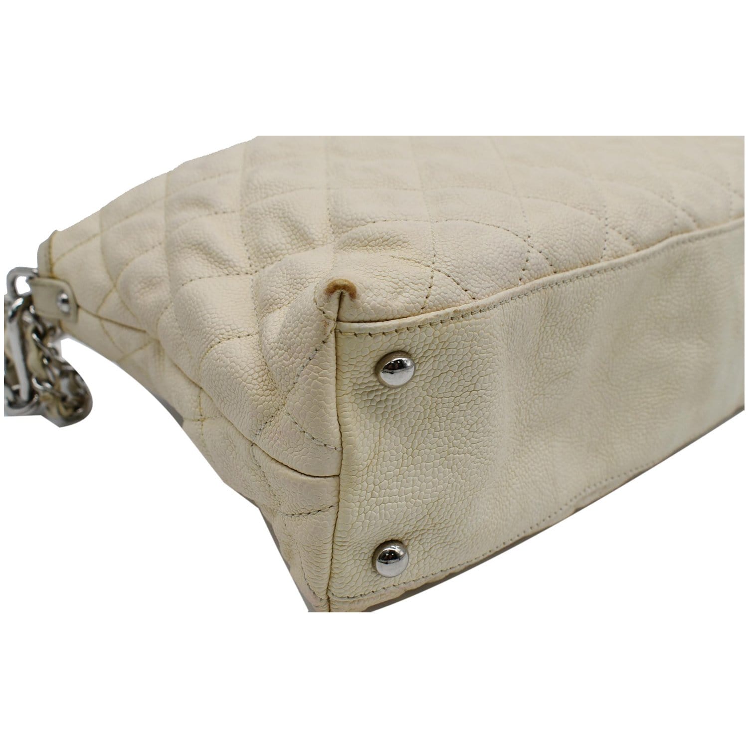 white chanel hobo bag leather