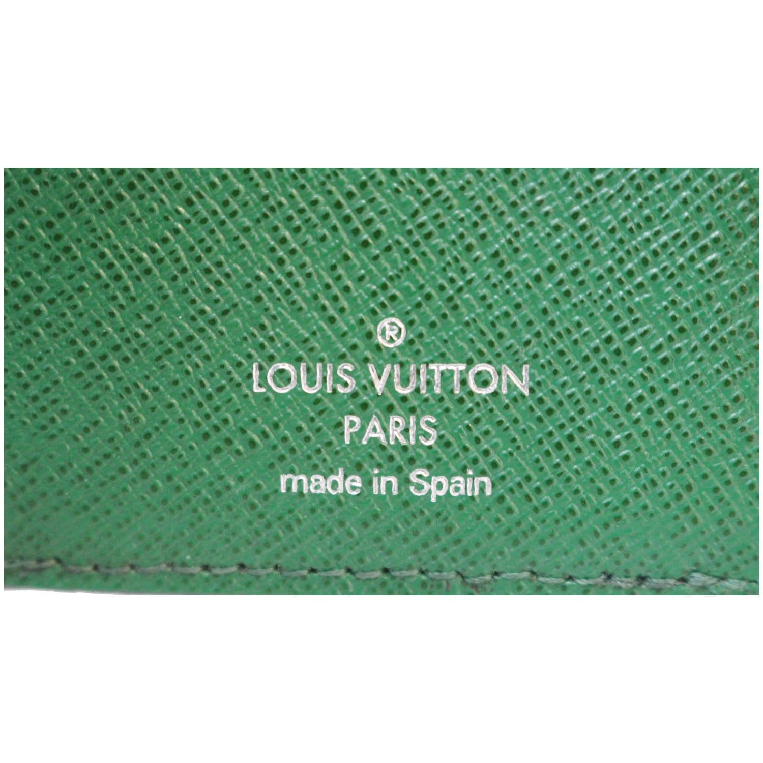 LOUIS VUITTON Epi Monogram Marie-Lou Compact Wallet Fuchsia 191772