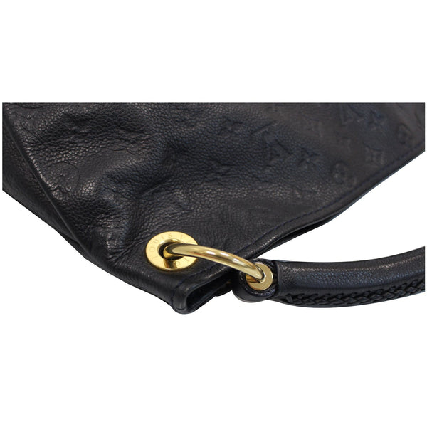 Louis Vuitton Artsy MM Empreinte Leather bag corner