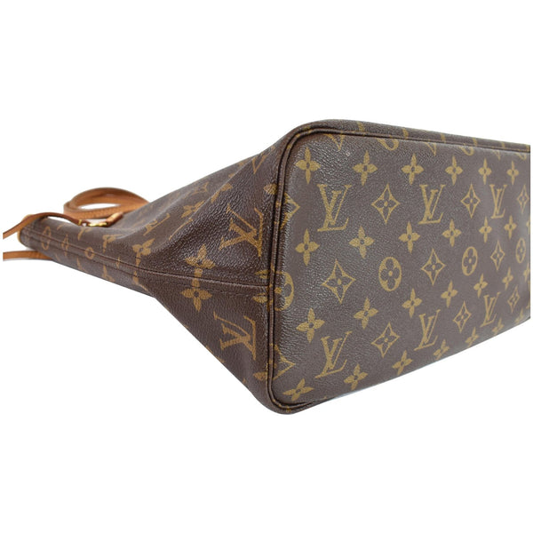 Louis Vuitton Neverfull MM Monogram Canvas Shoulder Bag - bottom corner