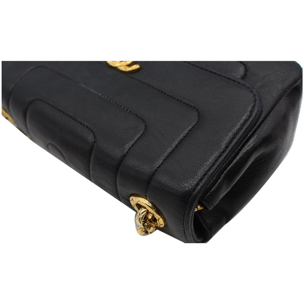 CHANEL Vintage Border Flap Lambskin Shoulder Bag Black