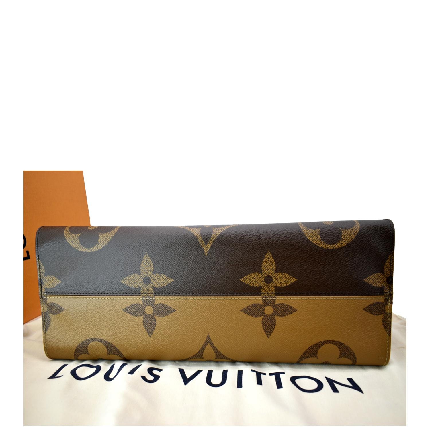 Louis Vuitton Monogram Giant Onthego GM (SHG-dRTlGd) – LuxeDH