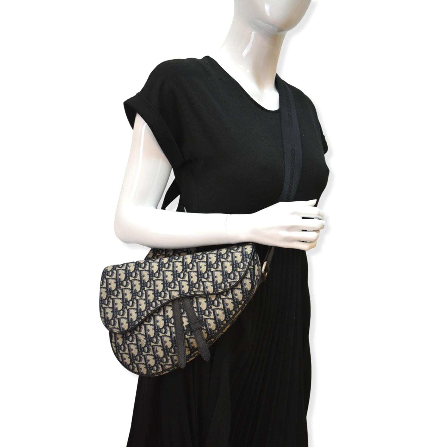 Dior Oblique Saddle Crossbody Bag (SHG-HirCYl)