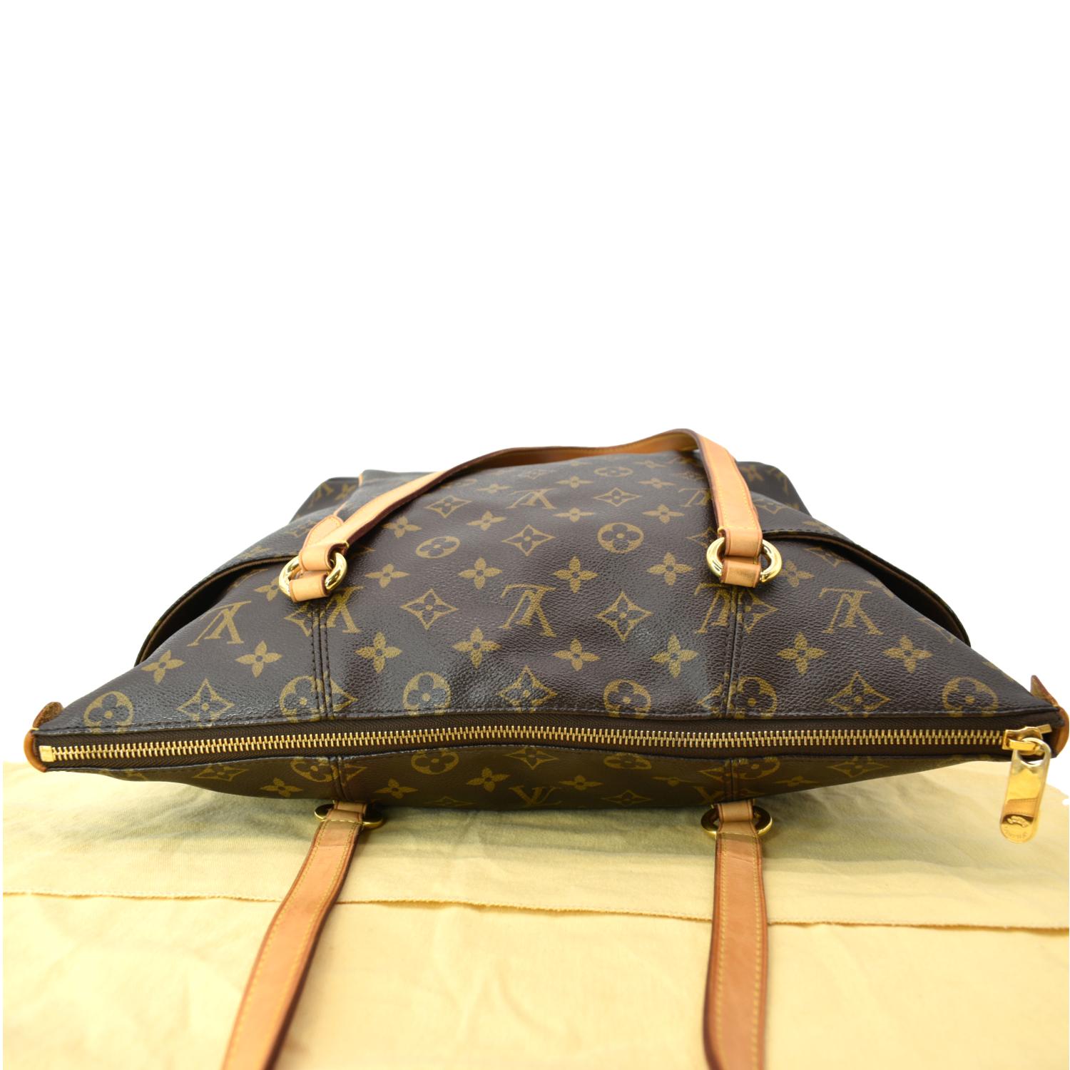 Louis Vuitton Pochette Dalmatian Shoulder Bag Small Black,Brown,White