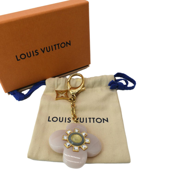 LOUIS VUITTON Porte Cles Fleur Etoile Key Holder Charm Pink