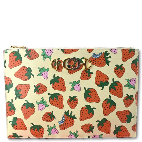 GUCCI Zumi Strawberry Printed Leather Pouch Multicolor 570728
