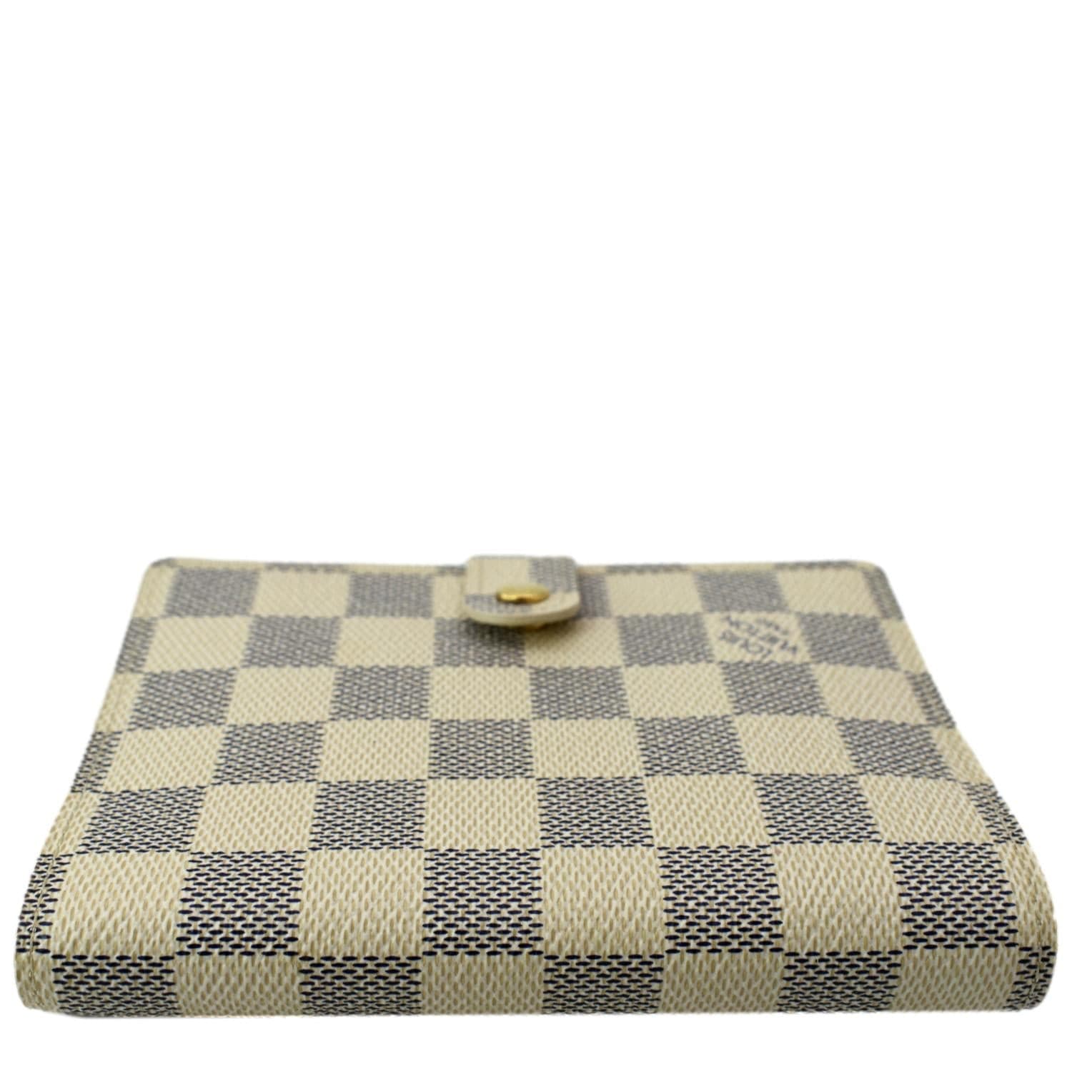 Çanta “atdhetare” e Louis Vuitton, kushton 9900 dollarë