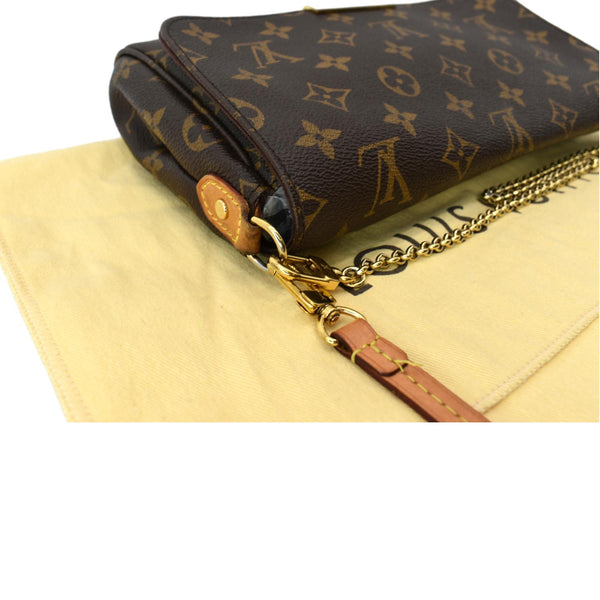 LOUIS VUITTON Favorite MM Monogram Canvas Crossbody Bag Brown