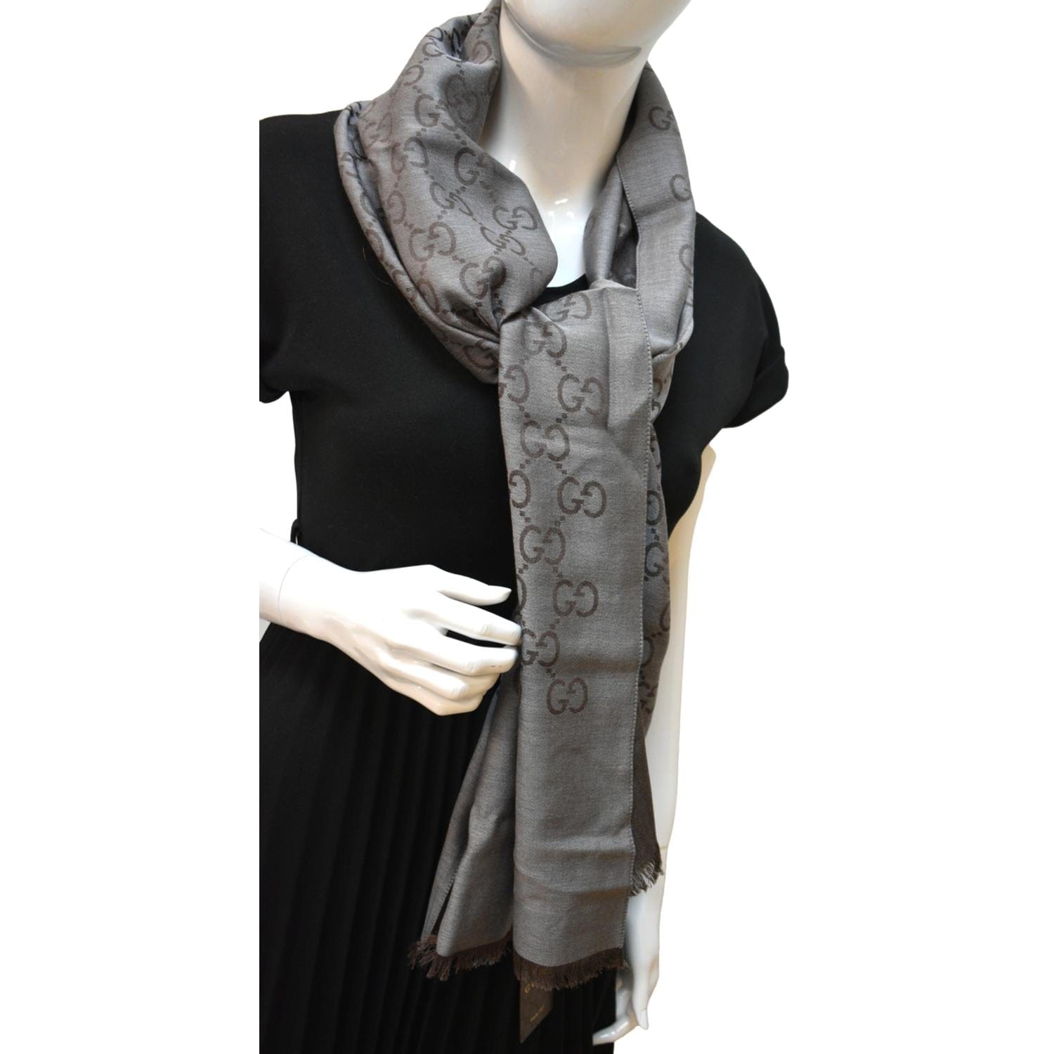 Gucci square scarf grey Clearance