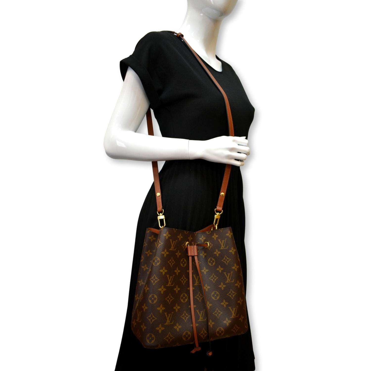 Louis Vuitton Monogram Canvas Neonoe Shoulder Bag (SHF-22535) – LuxeDH