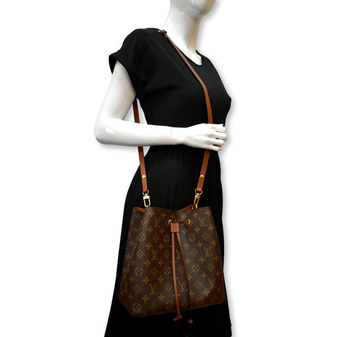 LOUIS VUITTON Neonoe Monogram Canvas Shoulder Bag Brown