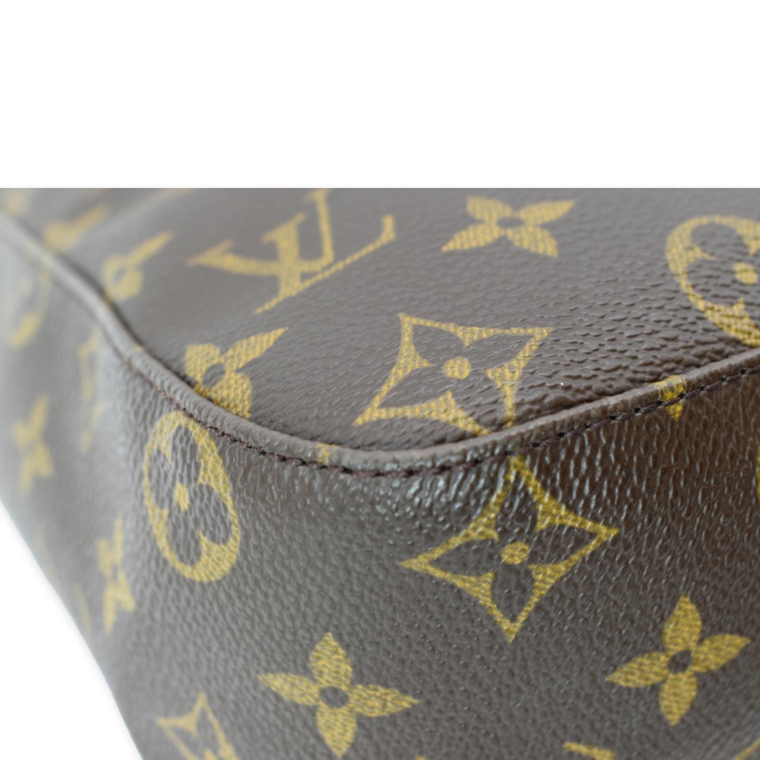 Sold at Auction: Louis Vuitton Monogram Canvas Looping PM Handbag Date  Code: SD0081