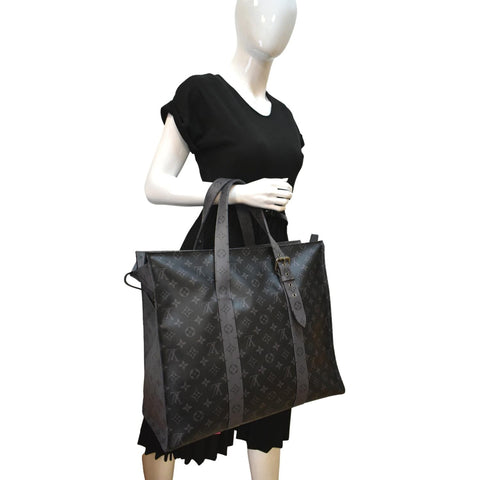 LOUIS VUITTON Cabas Zippe GM Monogram Eclipse Tote Bag Black