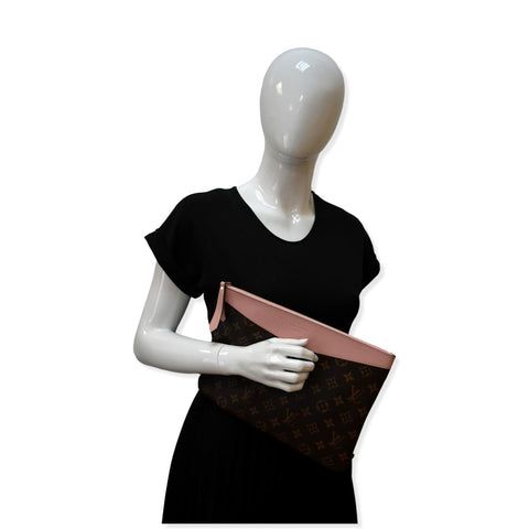 LOUIS VUITTON Daily Pouch Monogram Canvas Clutch Bag Rose Poudre