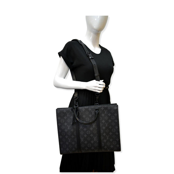 LOUIS VUITTON Sac Plat Horizontal Zippe Monogram Eclipse Shoulder Bag Black