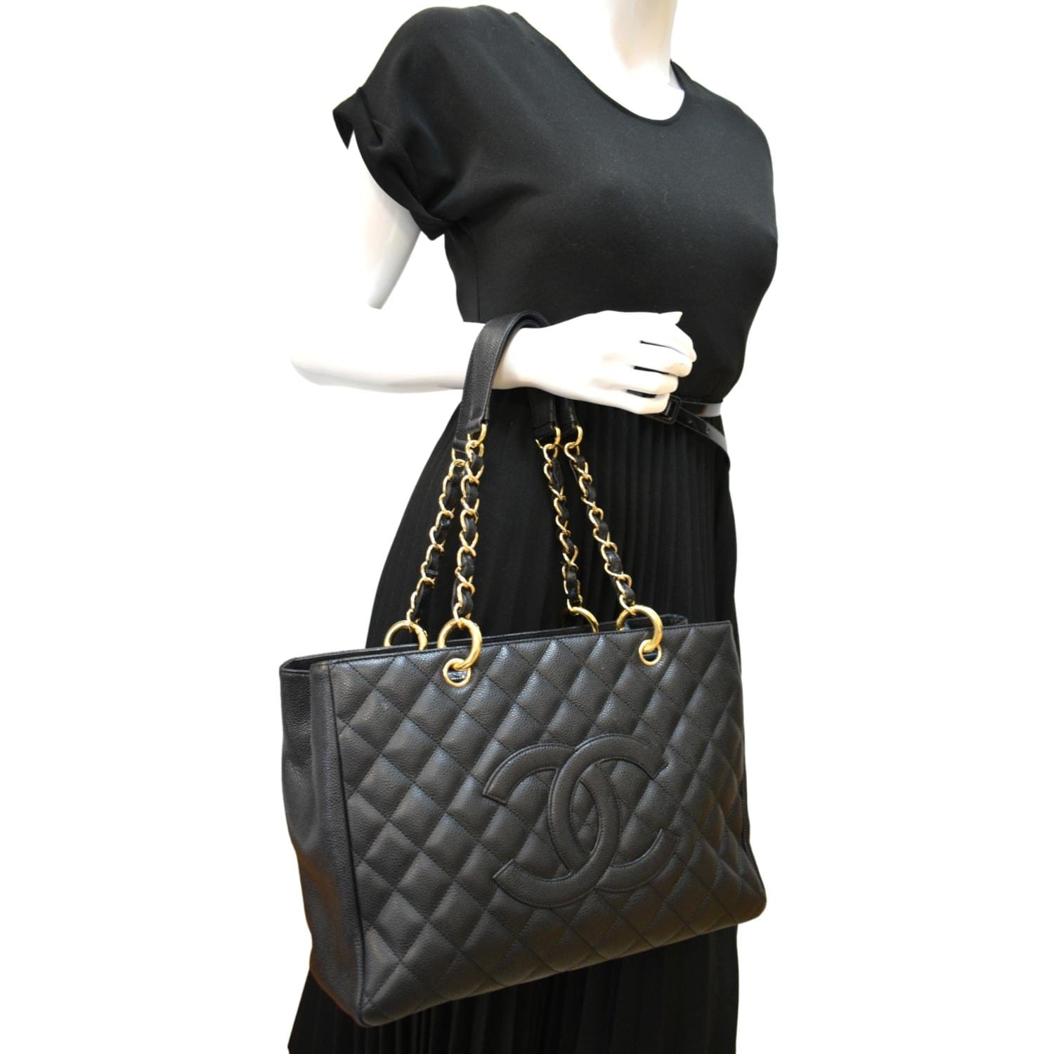 chanel large tote black leather