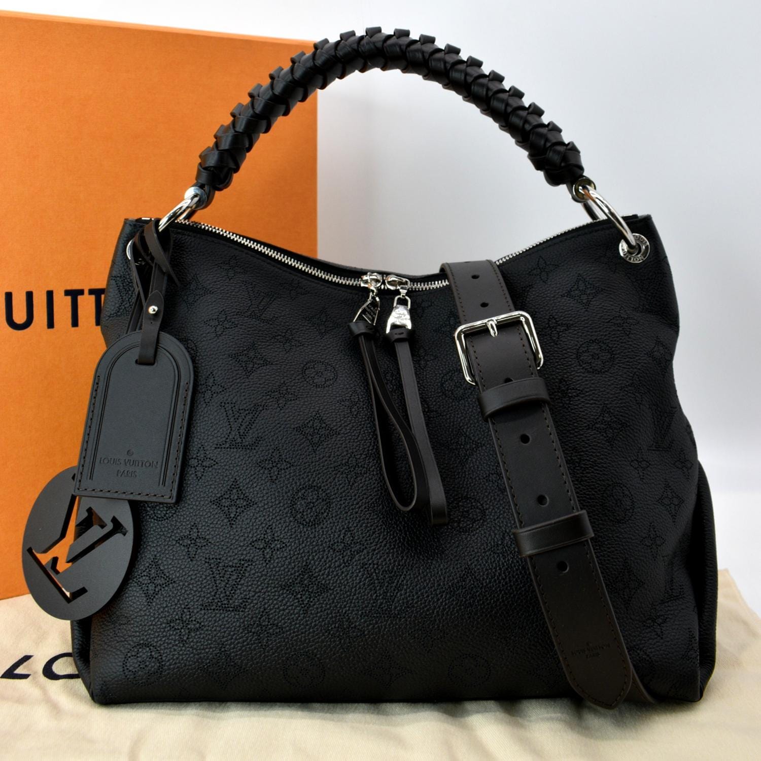 Beaubourg hobo leather handbag Louis Vuitton Black in Leather