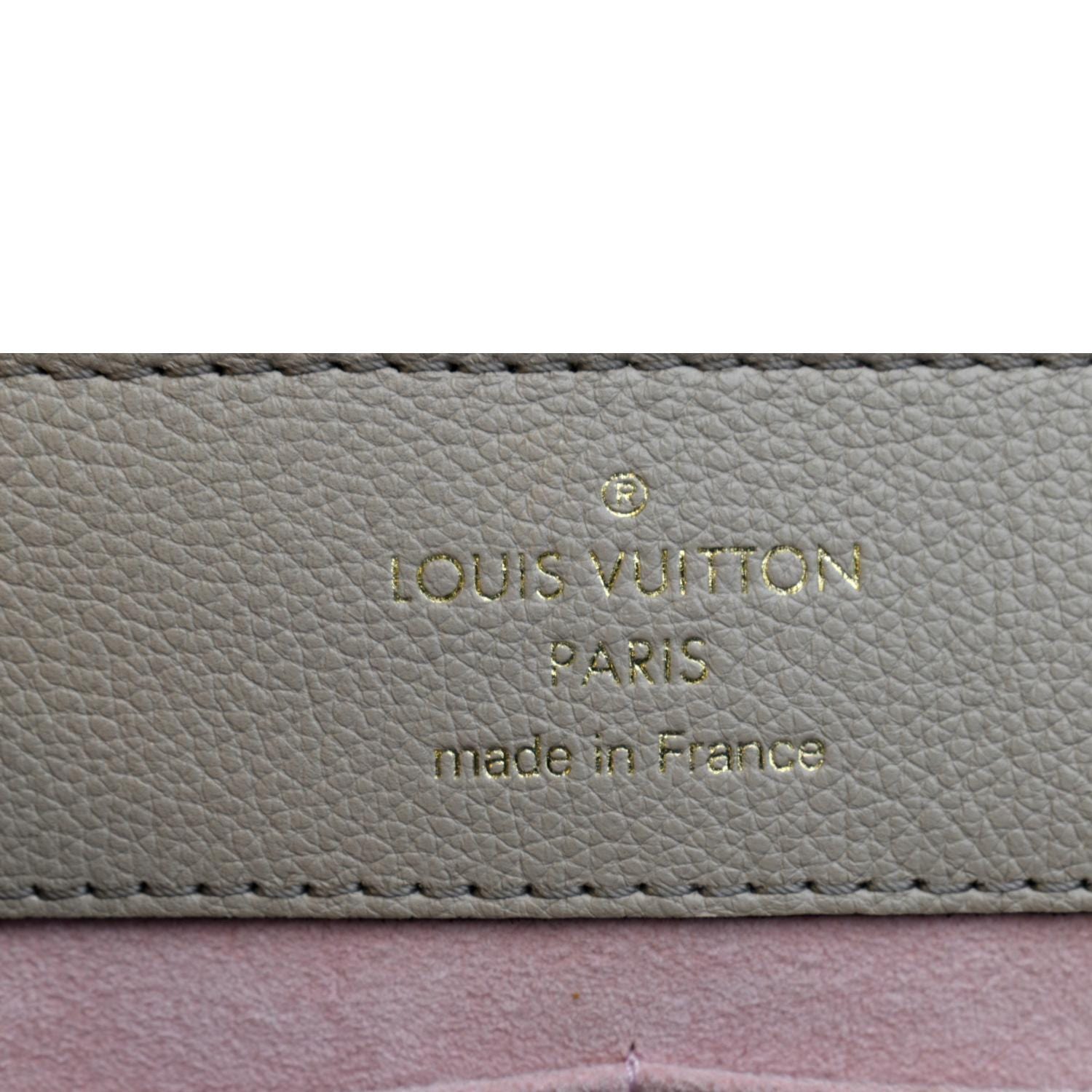 LOUIS VUITTON Lockme Ever MM Grained Calfskin Leather Shoulder Bag Bei