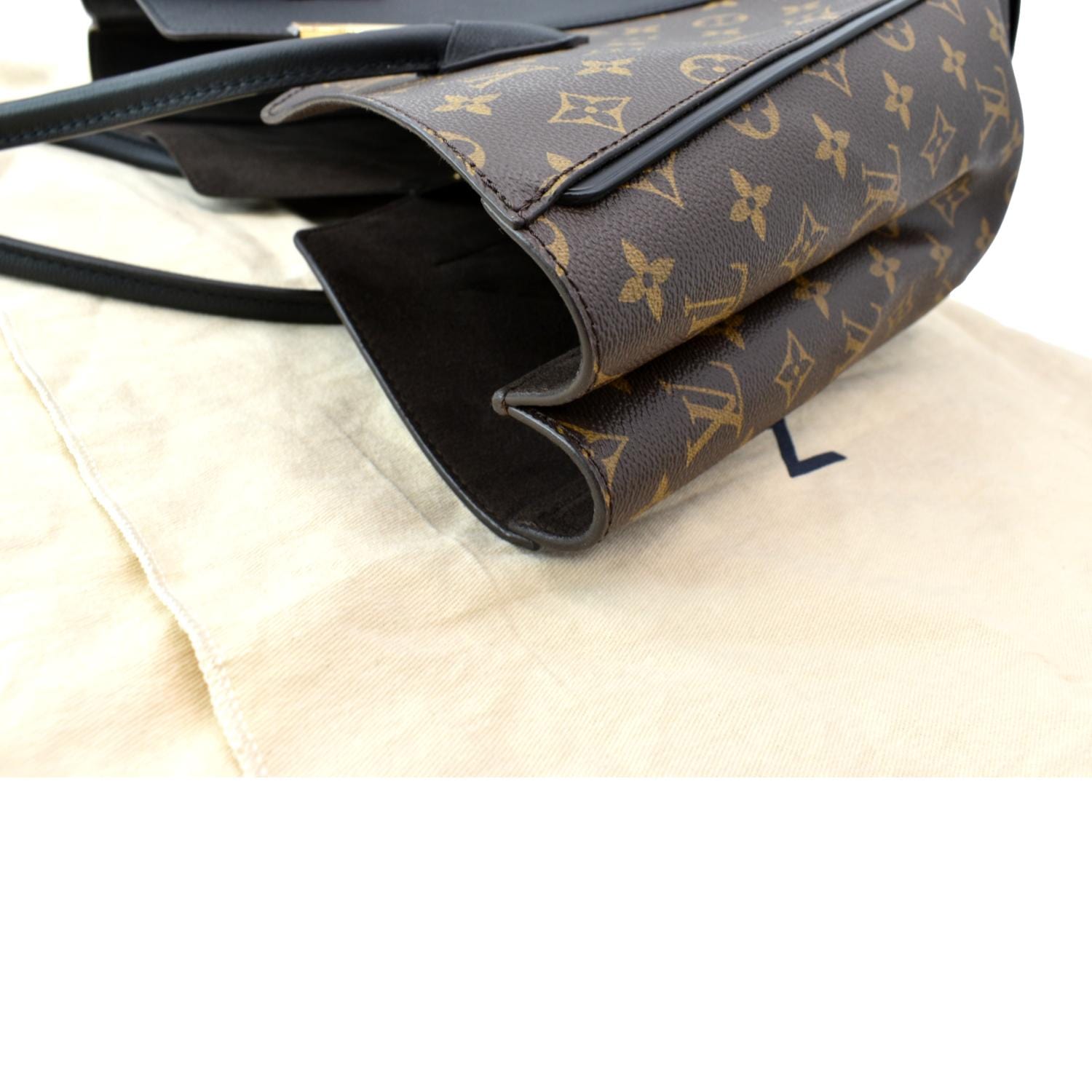 Louis Vuitton - Authenticated Kimono Handbag - Leather Navy Plain for Women, Very Good Condition