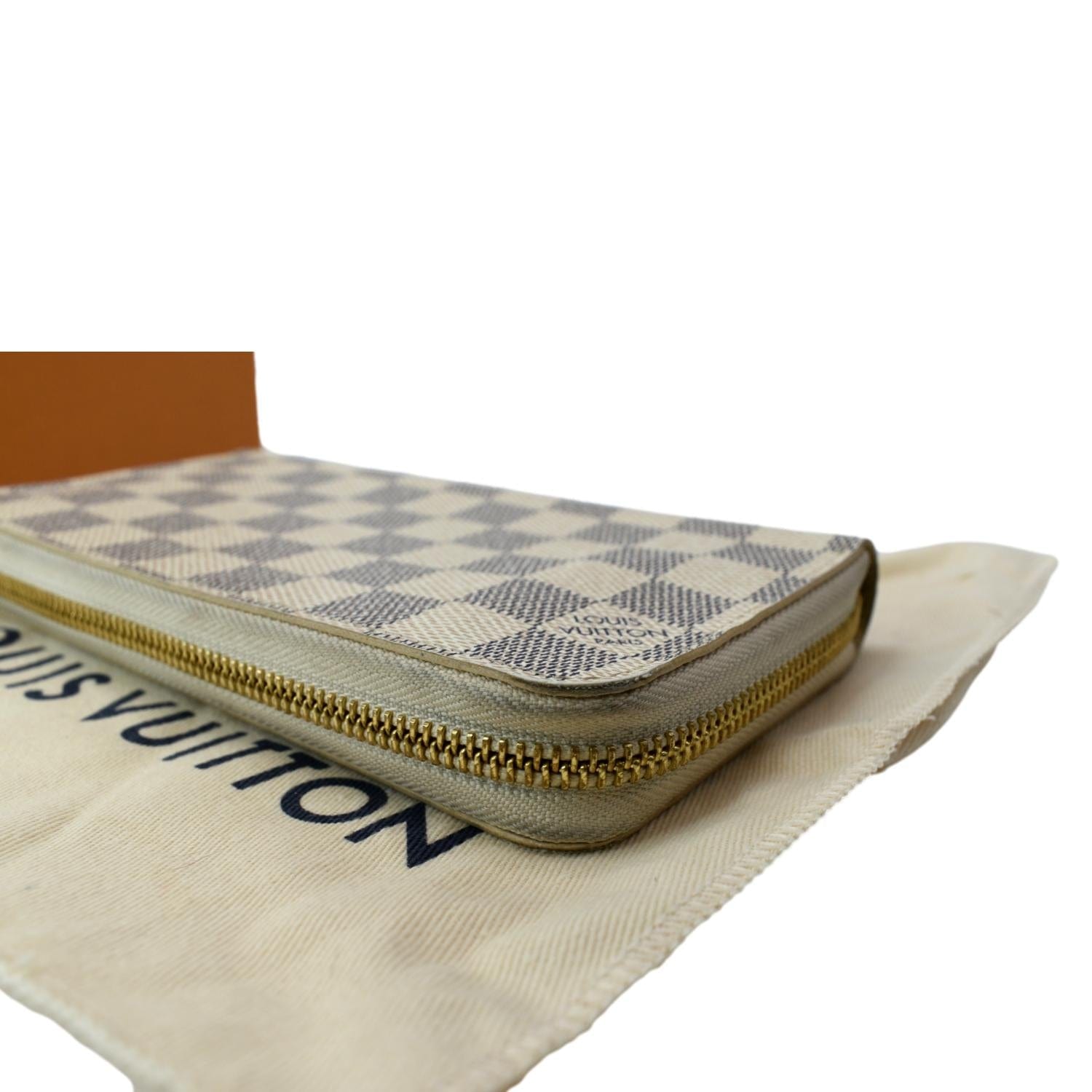 SOLD‼️Louis Vuitton Wallet  Louis vuitton wallet, Louis vuitton