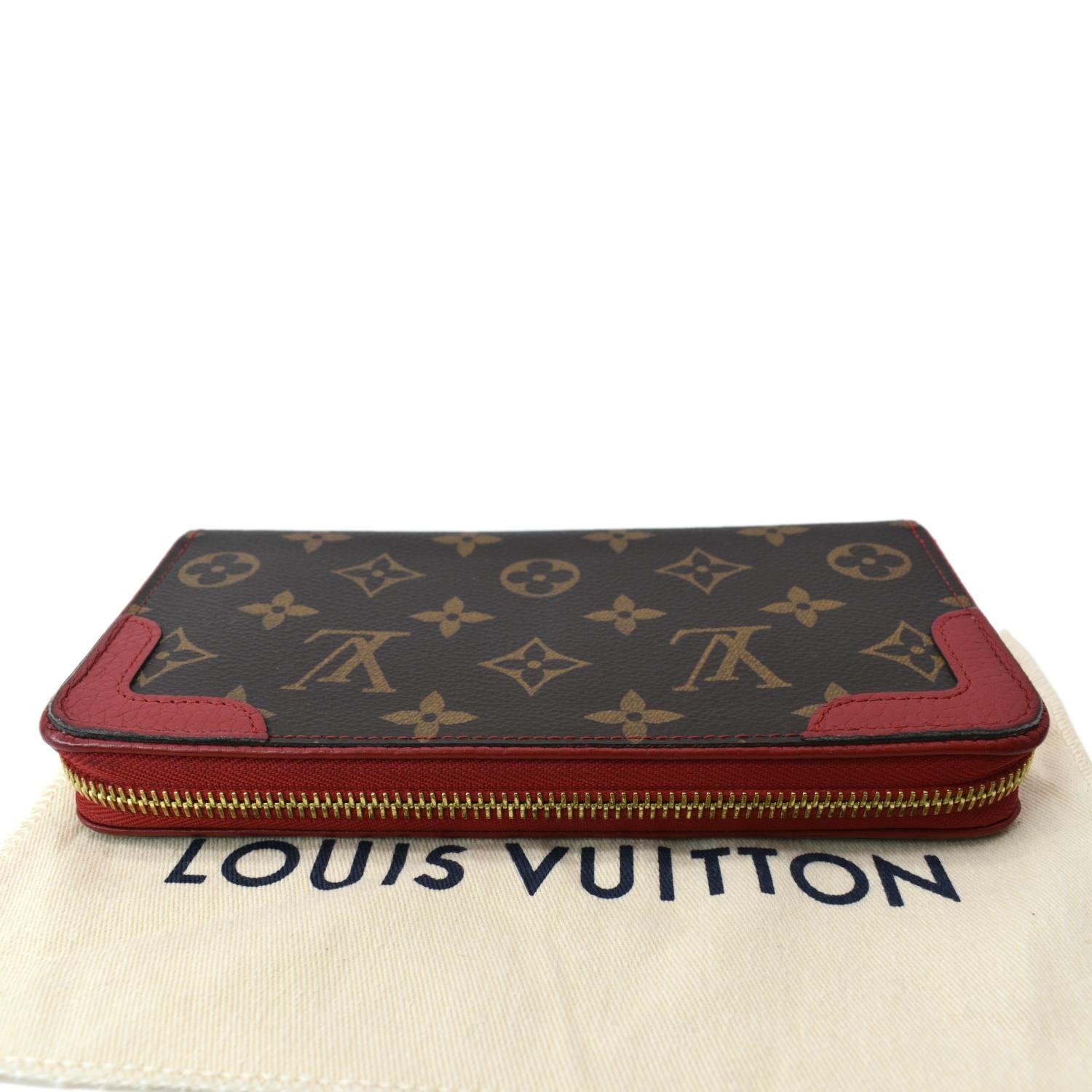 Louis Vuitton Retiro Monogram / Poppy - DOL2184