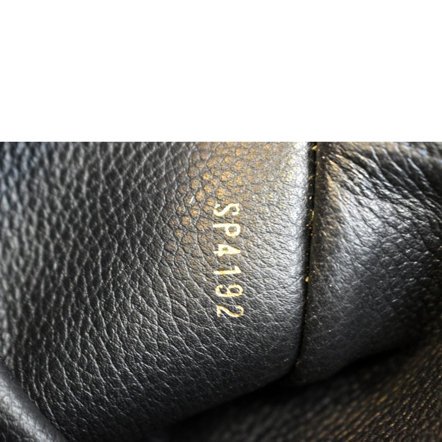 Louis Vuitton Empreinte Zippy GM Monogram Wallet LV-1029P-0001