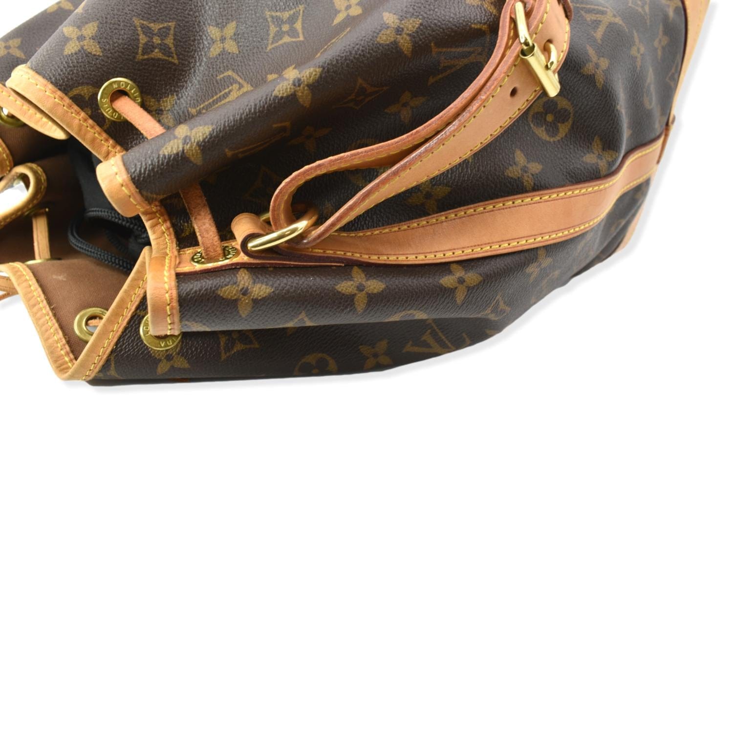 Lot - Louis Vuitton Noe PM Shoulder Bag, in a brown monogram coated canvas,  with vachetta leather and golden brass hardware, with a brown