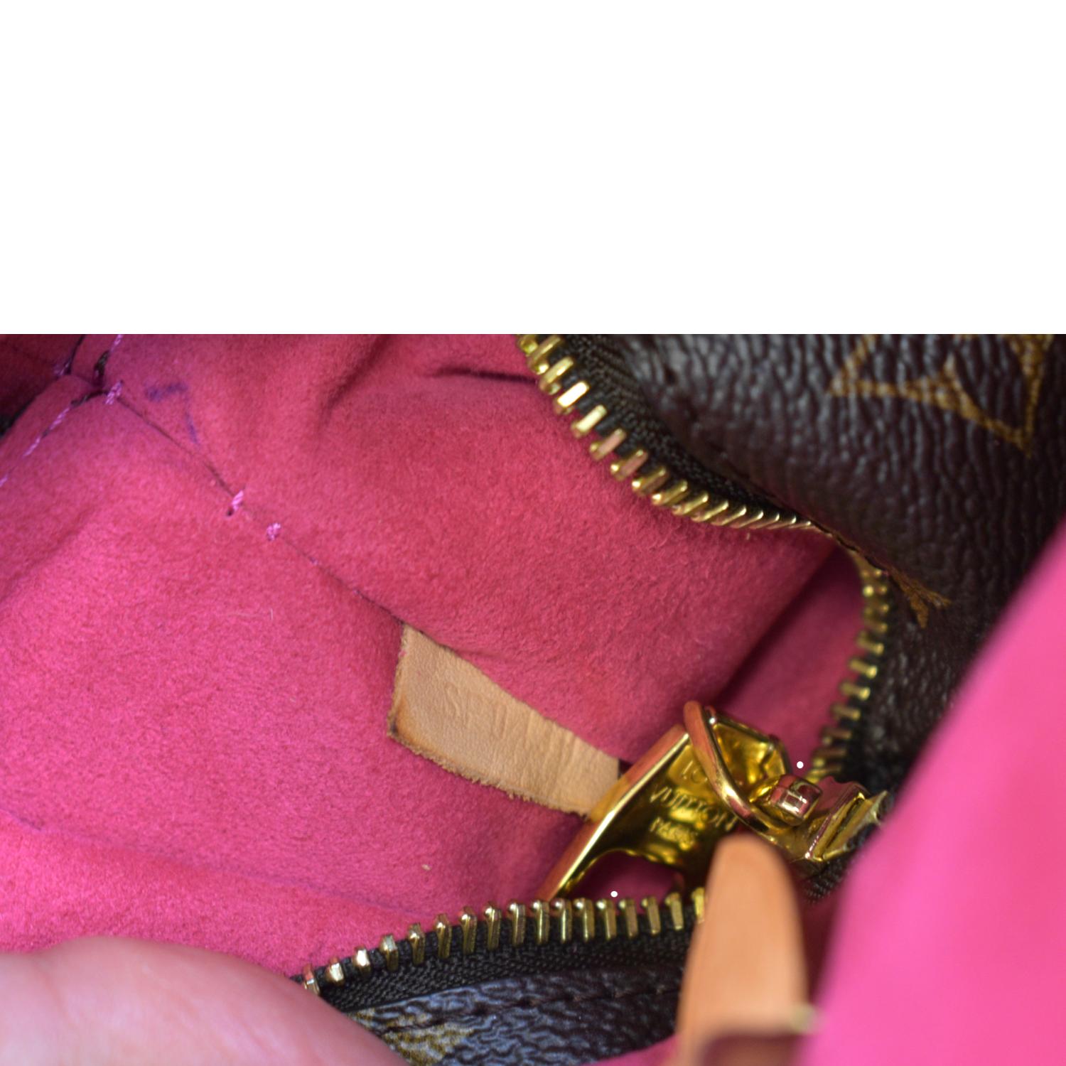 SWIPE LEFT 🖤代购级品质🖤LV neonoe love lock shoulder bag‼️ Size: 26.0 x 26.0 x  17.5 cm LV* 40 For order / inquiry kindly contact wechat :…