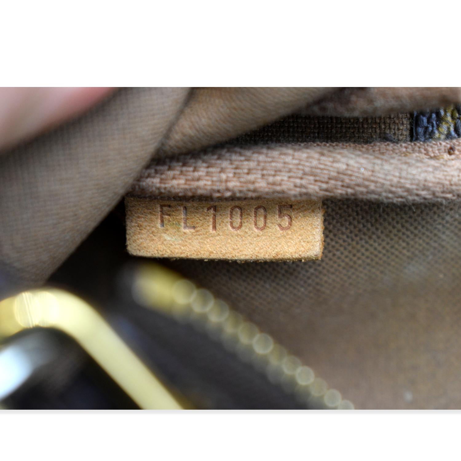 Louis Vuitton 2005 pre-owned Mini Pochette Accessoires Clutch Bag