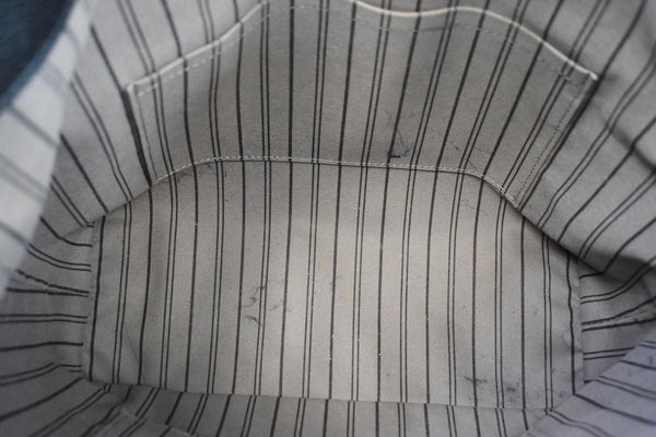 Louis Vuitton Melie Empreinte Leather Hobo Shoulder Bag - wide & deep interior