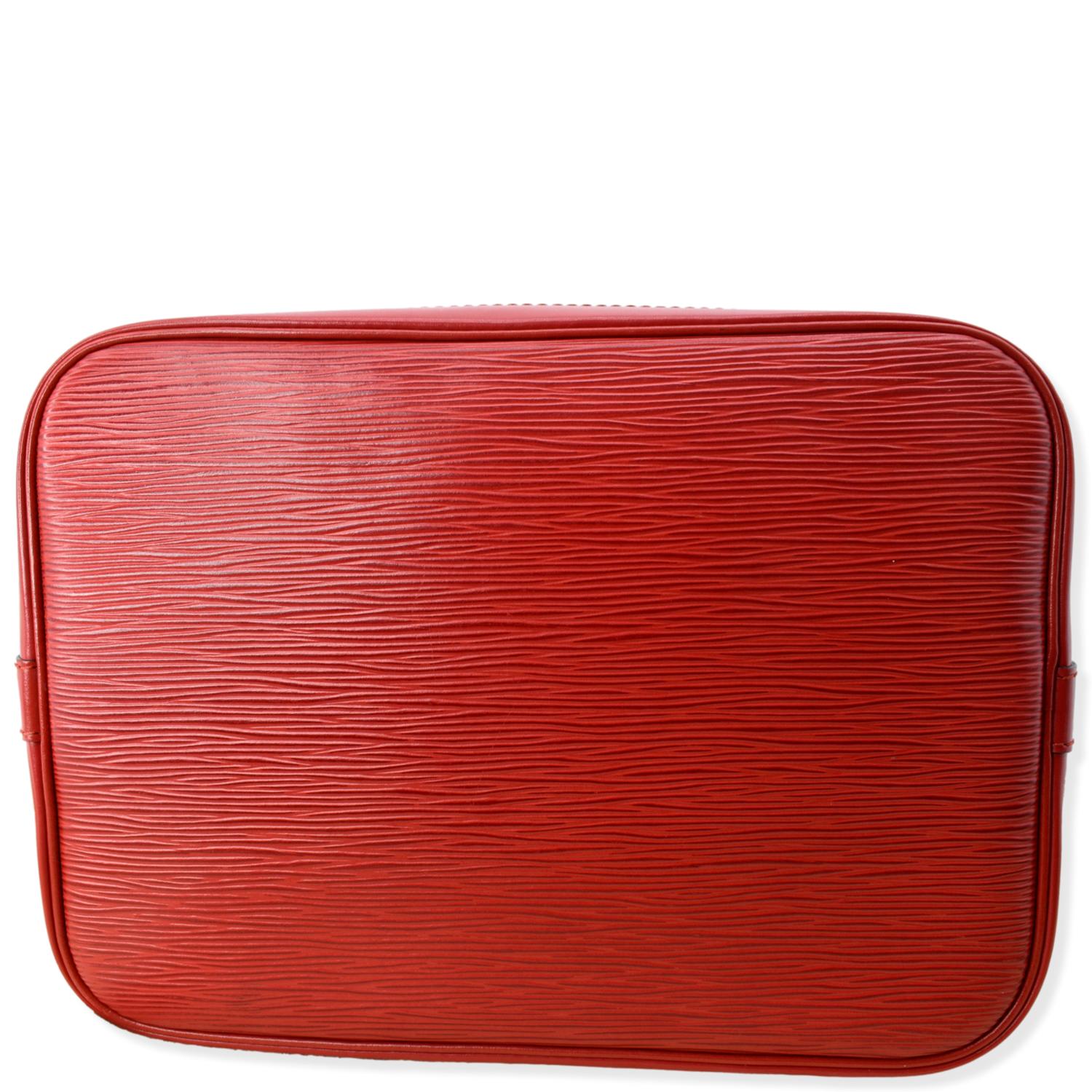 LOUIS VUITTON Red Epi Leather Noe GM Drawstring Shoulder Hand Bag Purse  A20911