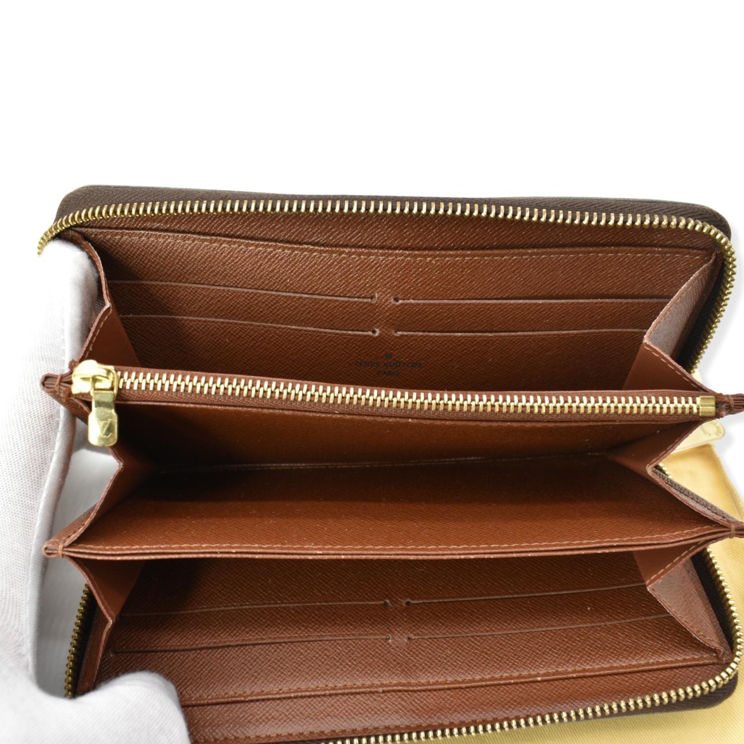 Zippy leather wallet Louis Vuitton Brown in Leather - 31915675