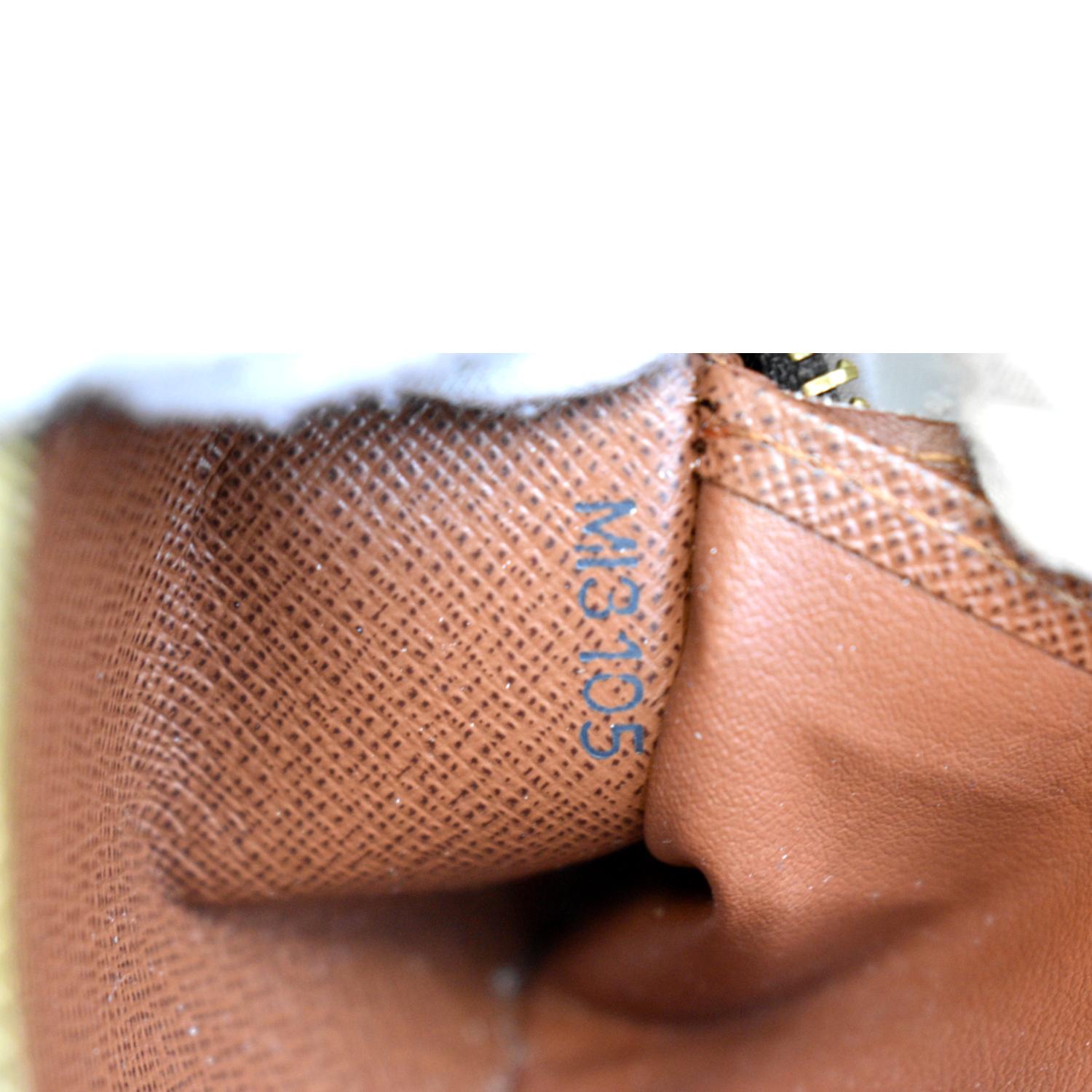 Louis Vuitton ZIPPY WALLET 2023 SS Monogram Unisex Street Style Leather  Long Wallet Logo (M82529)