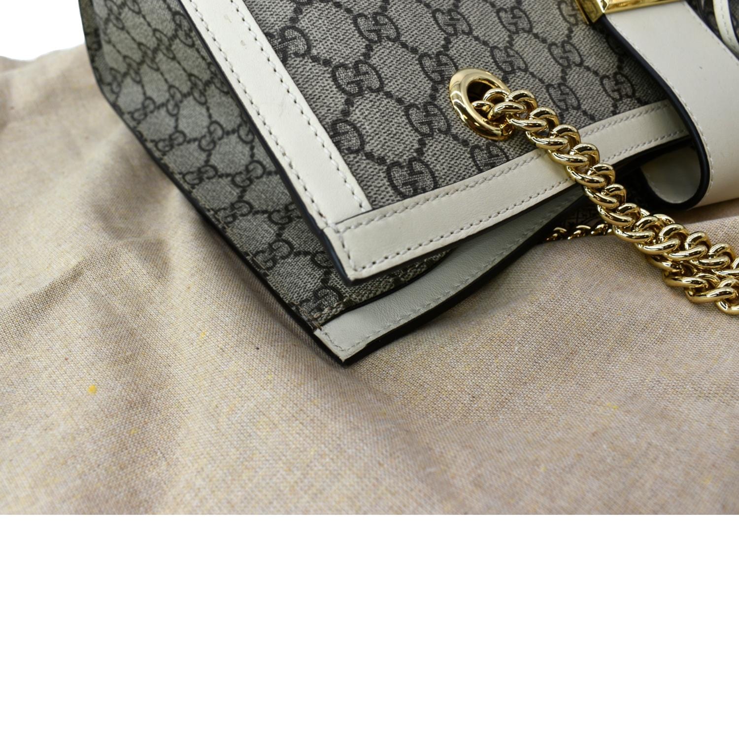 Padlock GG Supreme Shoulder Bag in Beige - Gucci