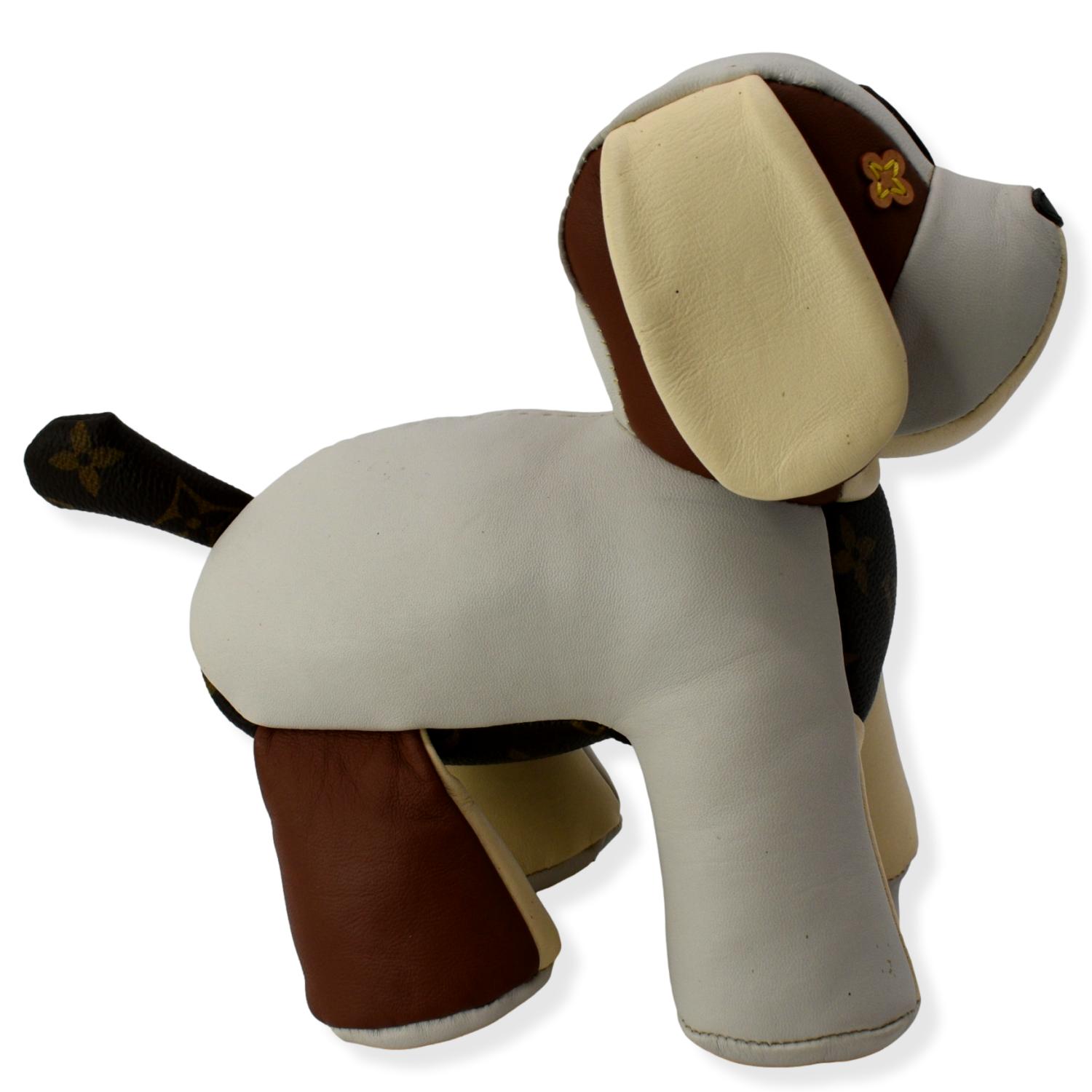 LOUIS VUITTON Doudou Oscar Dog Monogram Toy Beige