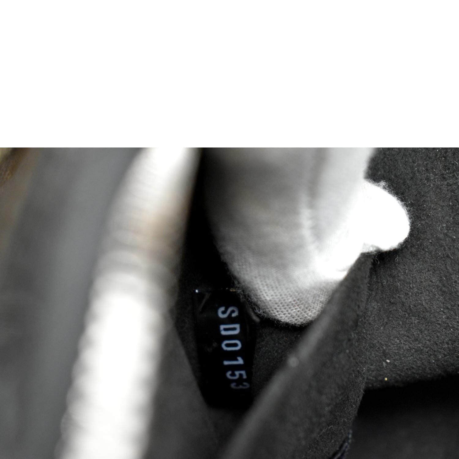 Louis Vuitton Black Noir Epi Electric Alma BB Bag – Bagaholic