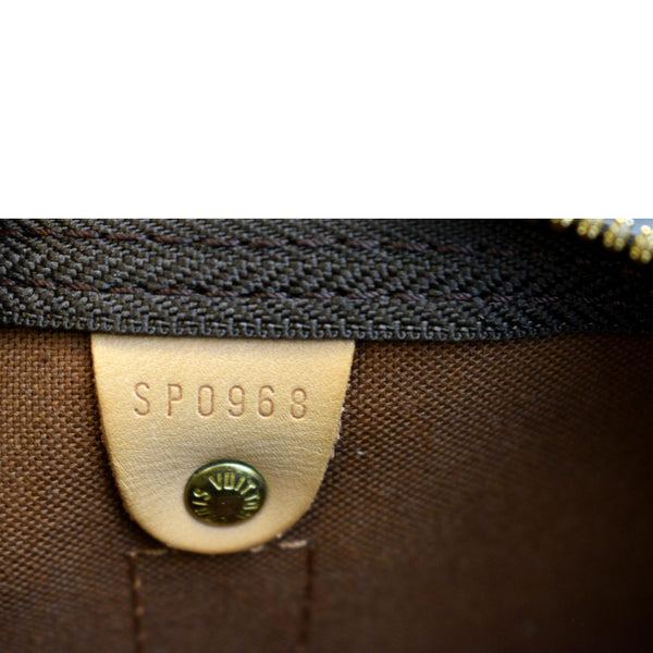 Louis Vuitton 2018 pre-owned crystal-embellished two-finger ring 50 Travel Bag | D. Designer Handbags
