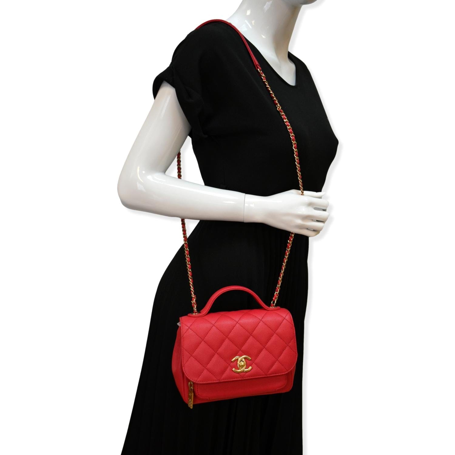 oro CHANEL Business Affinity Small Caviar Quilted Shoulder Bag Red
